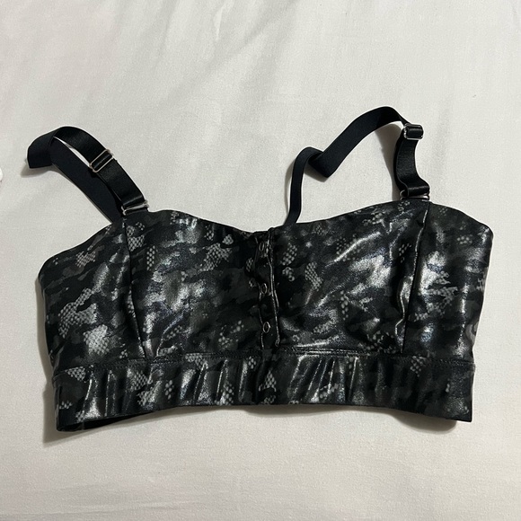 Heroine sports bra in Mesh Camo - Picture 4 of 5